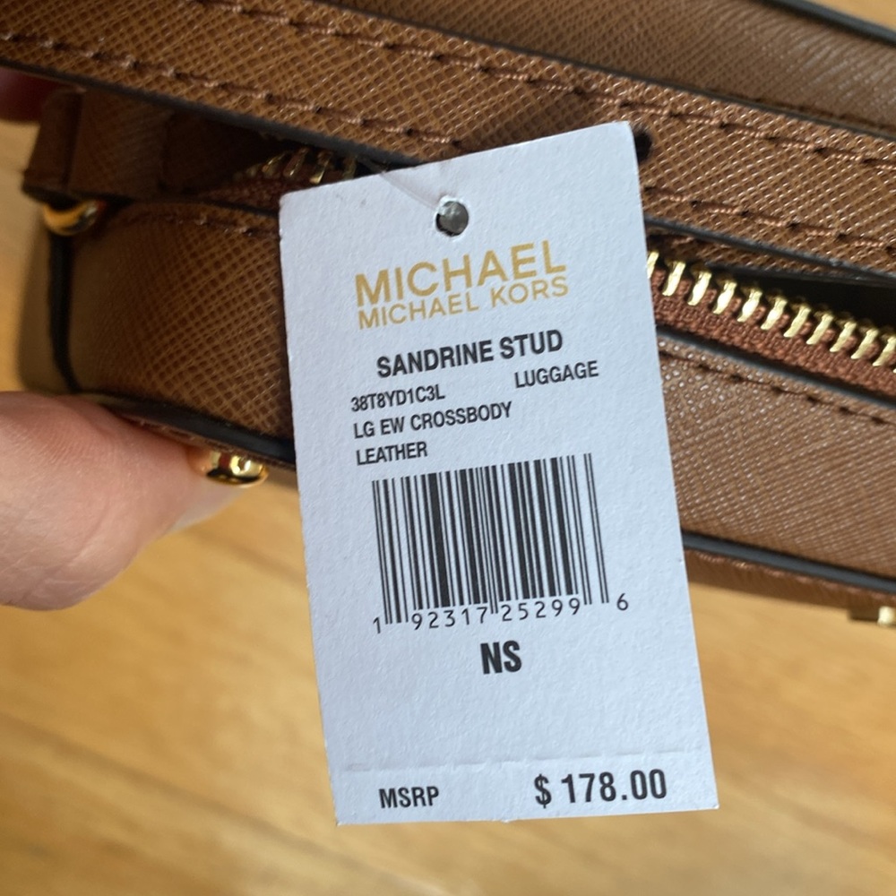 NWT Michael Kors Sandrine Stud Crossbody Leather Bag - Picture 2 of 9